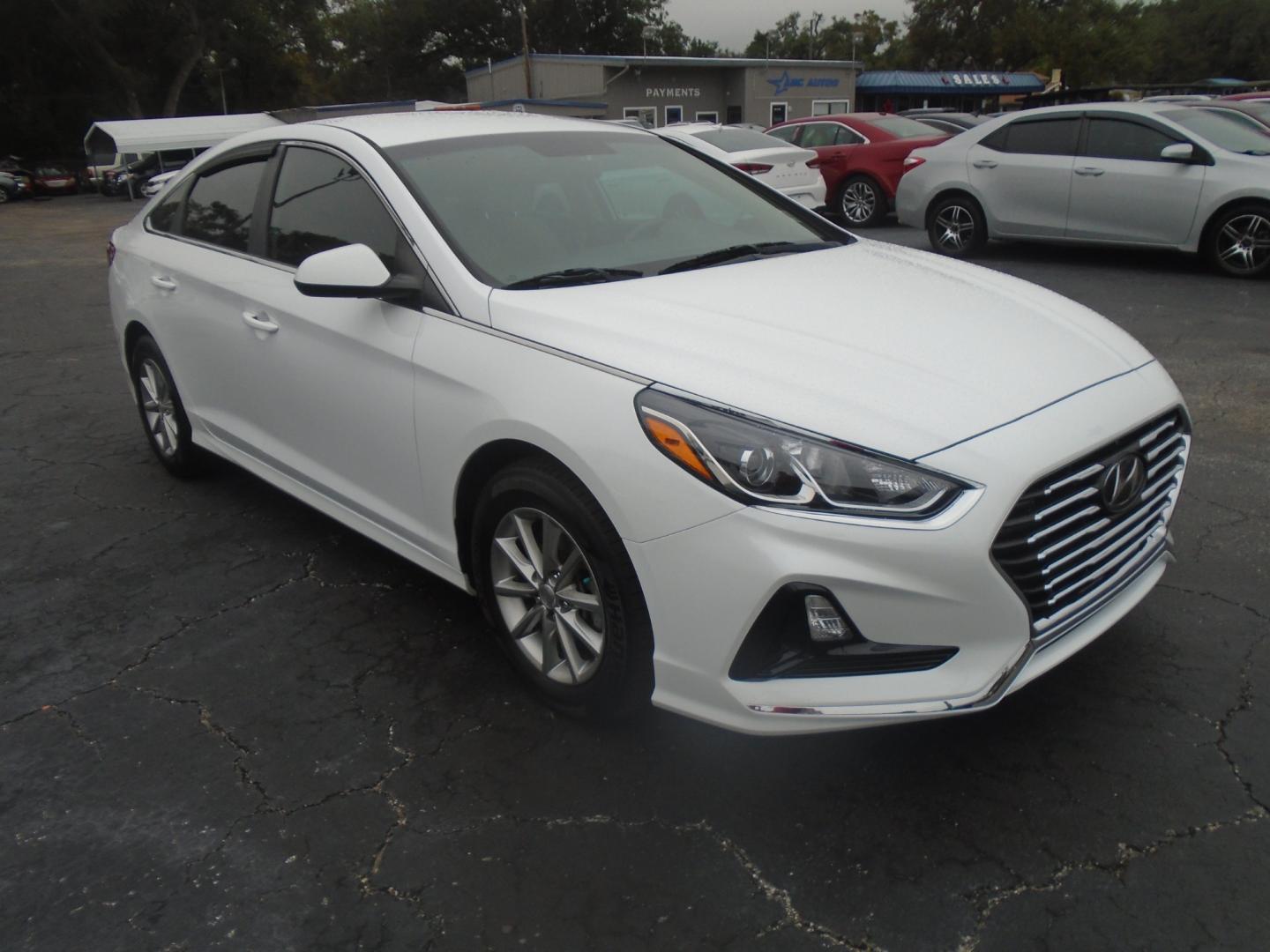 2018 Hyundai Sonata (5NPE24AF5JH) , located at 6112 N Florida Avenue, Tampa, FL, 33604, (888) 521-5131, 27.954929, -82.459534 - Photo#2